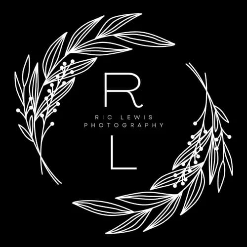Ric Lewis Photography logo