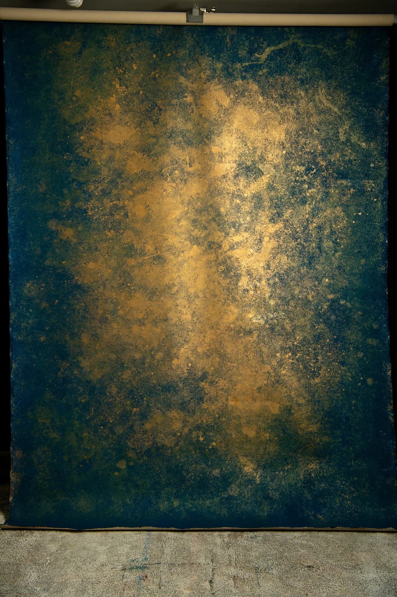 Limited Edition Sparkling Gold with Blue Undertones Hand-Painted Backdrop (180x270cm) 01250324