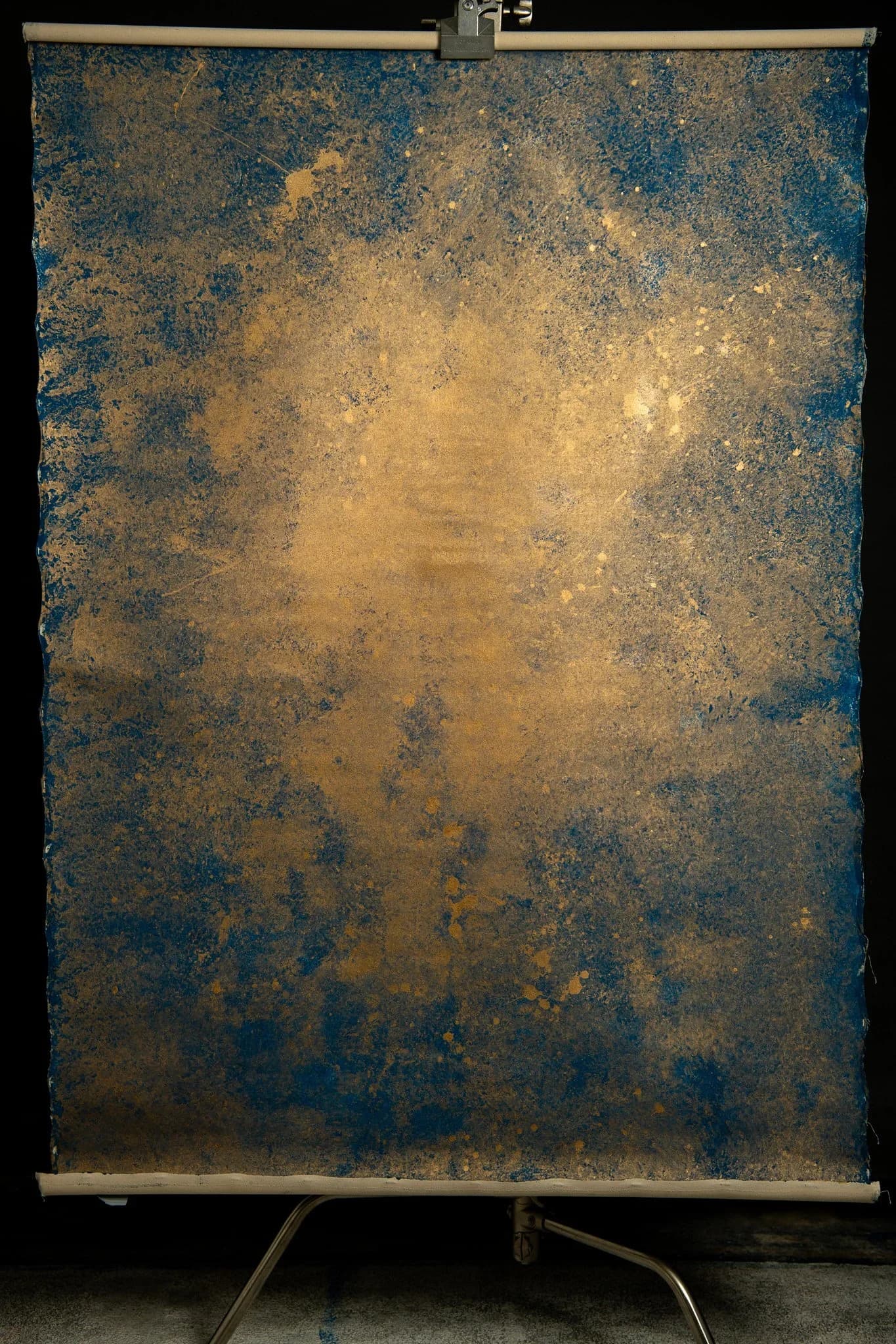 Limited Edition Sparkling Gold with Blue Undertones Hand-Painted Backdrop 4x6 122x180cm 08140324