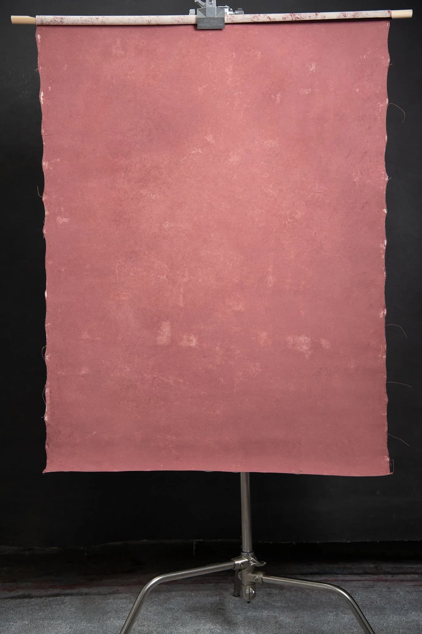 Light red/pink UK photography background 100x135cm (04311023)