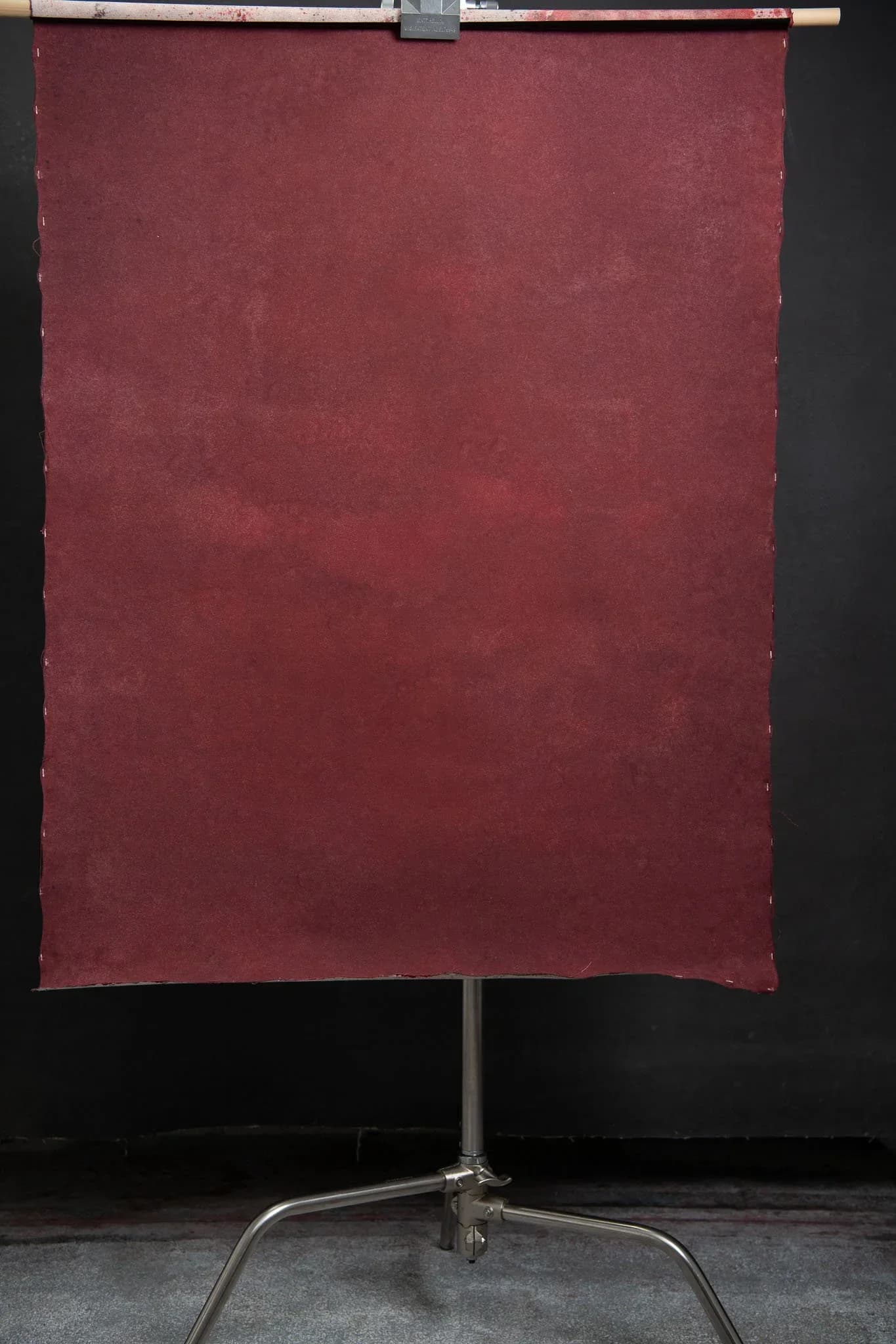 Darker red UK photography background 100x135cm (07311023)