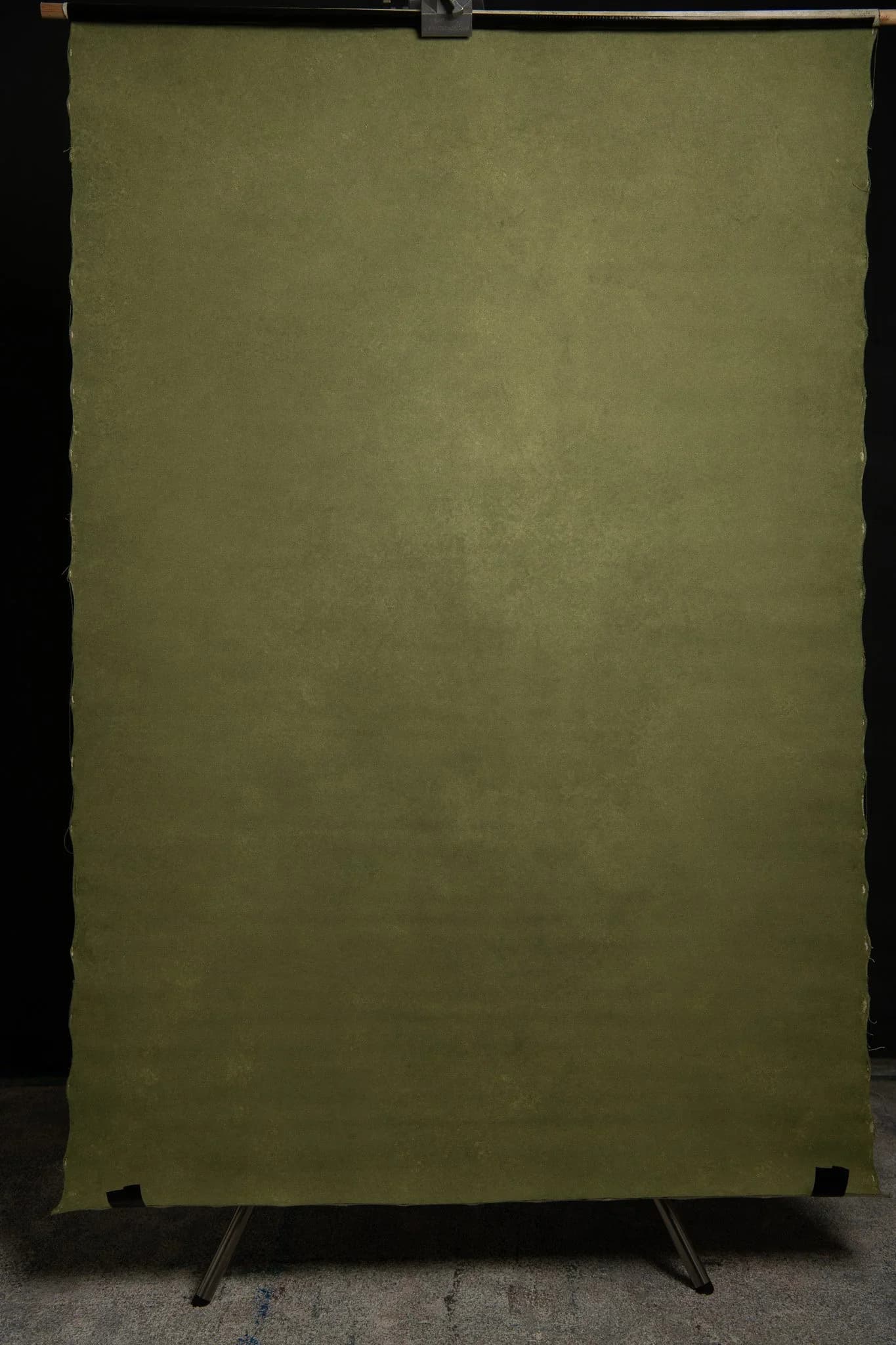 Medium texture hand painted canvas backdrop for photographers in Olive Green 122x180cm. 04170224