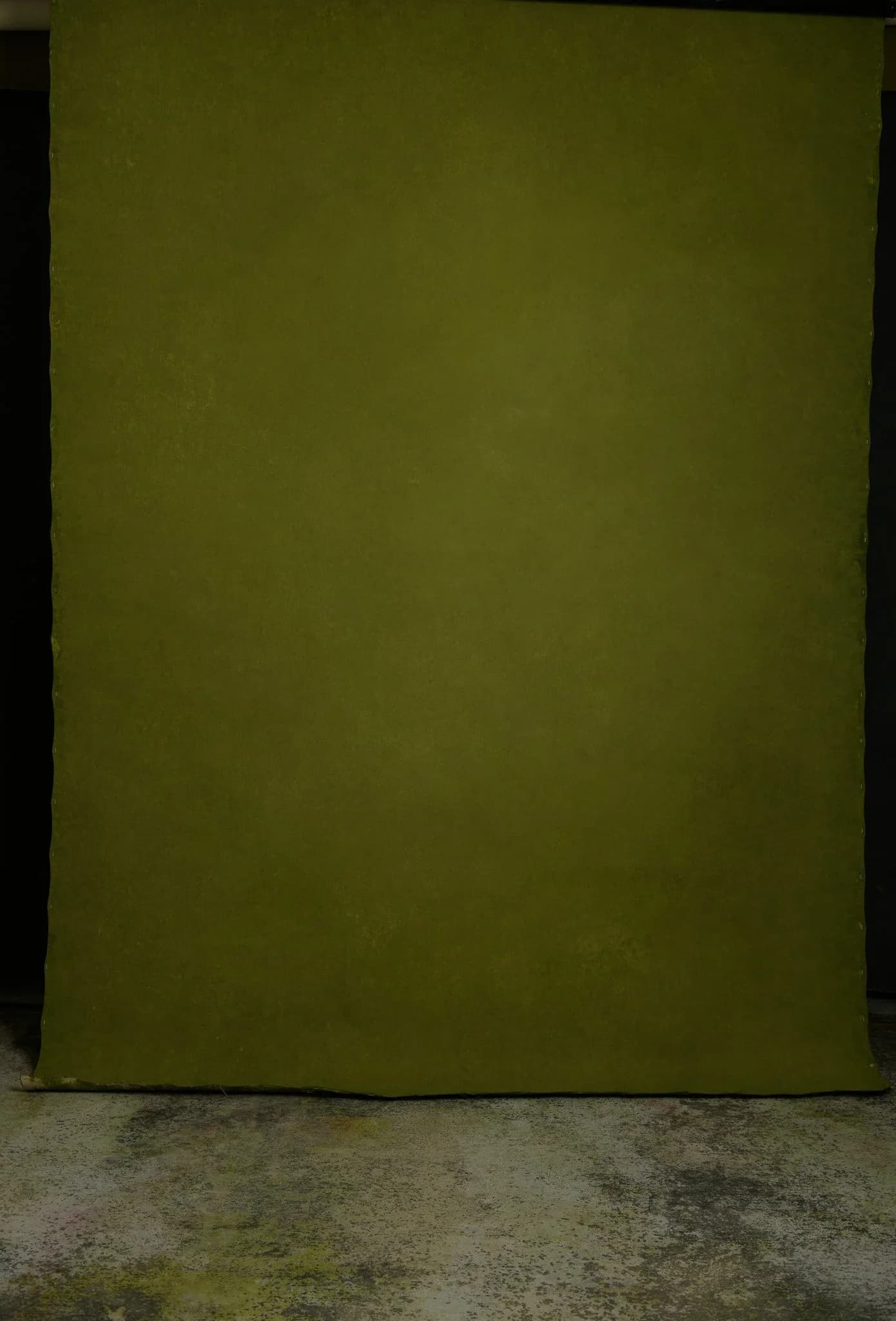 Olive hand painted canvas backdrop with beautiful soft texture 180x270cm 05030624