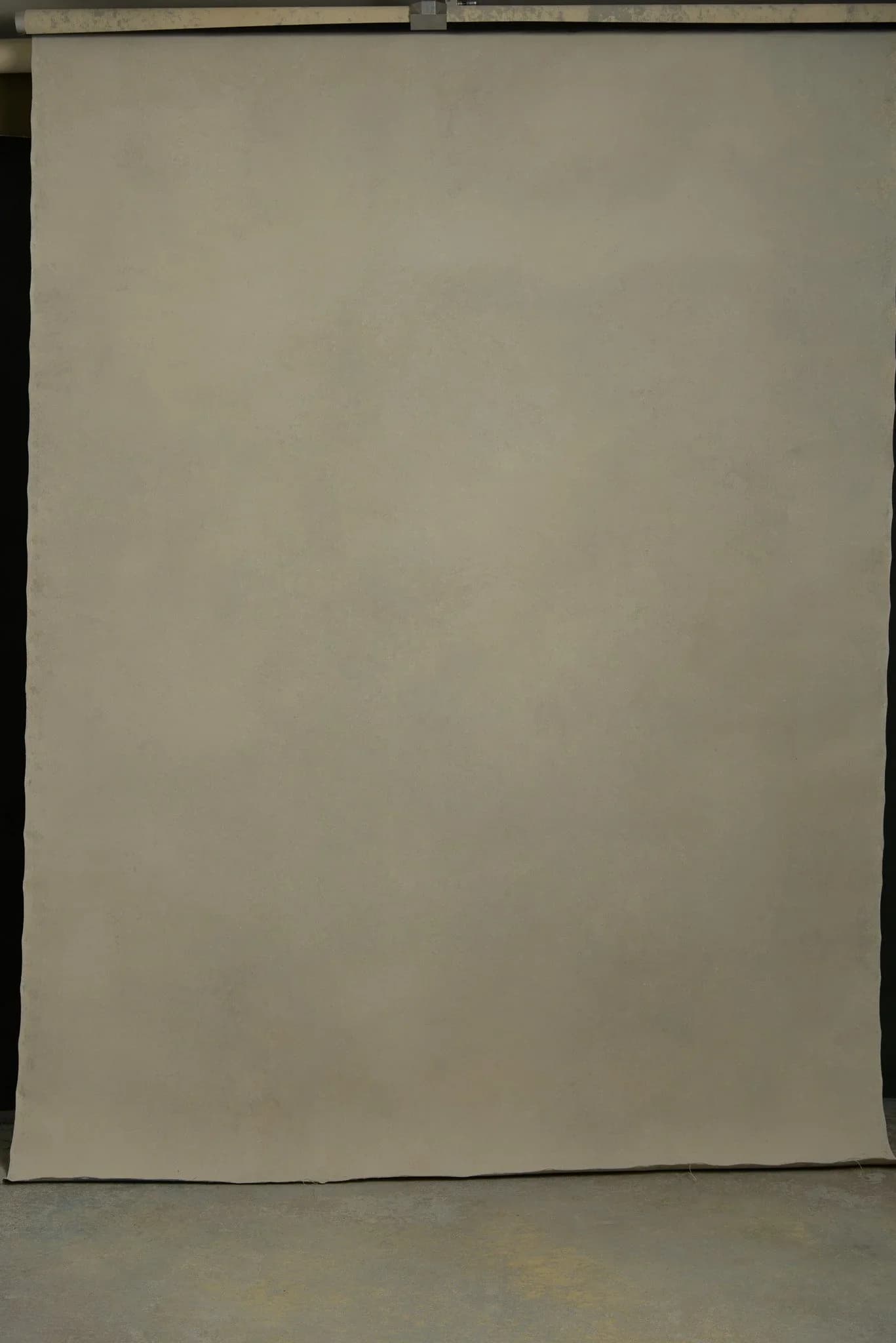 Soft texture hand painted canvas backdrop for photographers in light beige grey ish 180x270 03290524