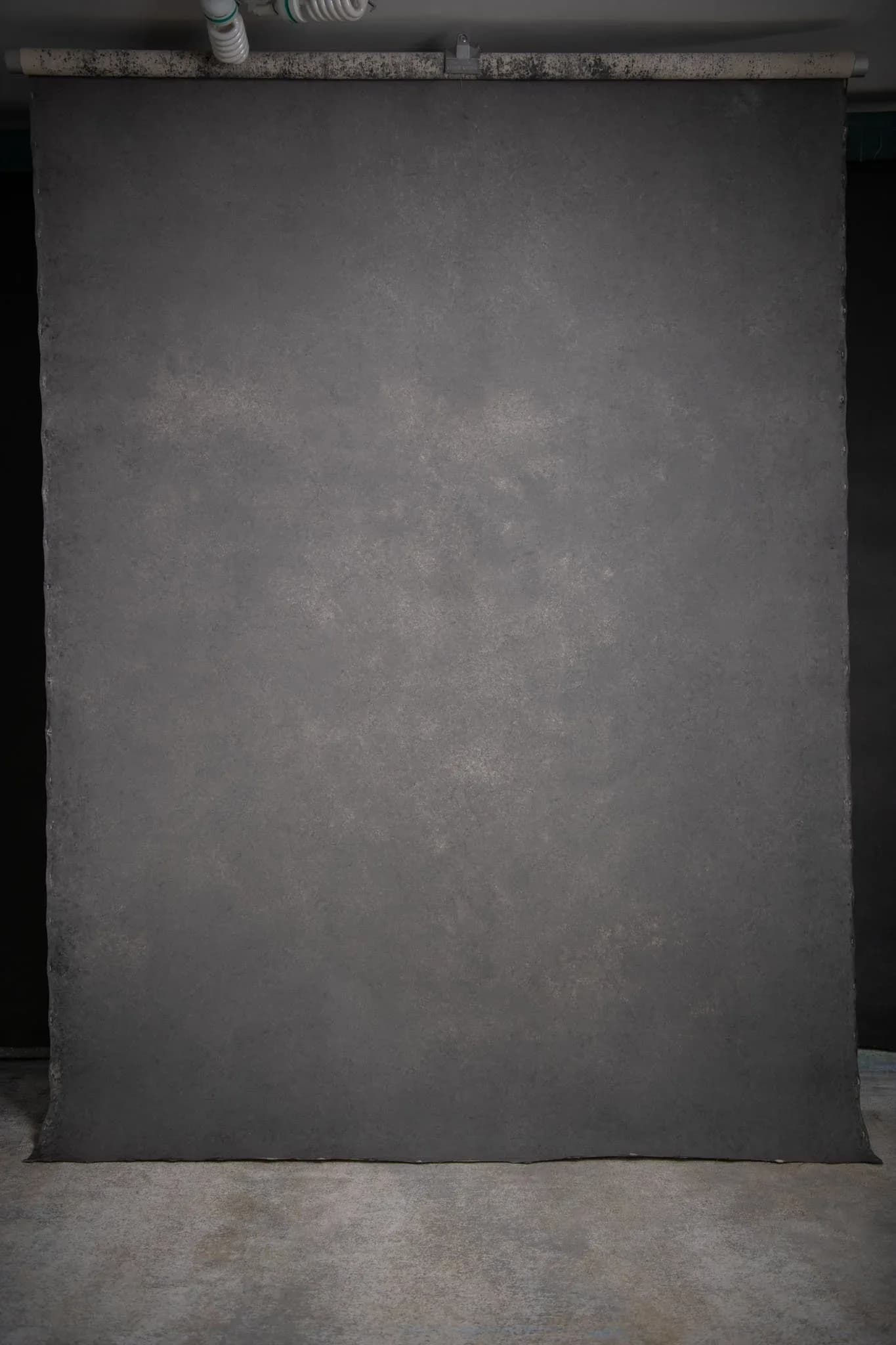 Textured neutral dark grey fine art backdrop. 180X270cm ( dark grey 1260322)