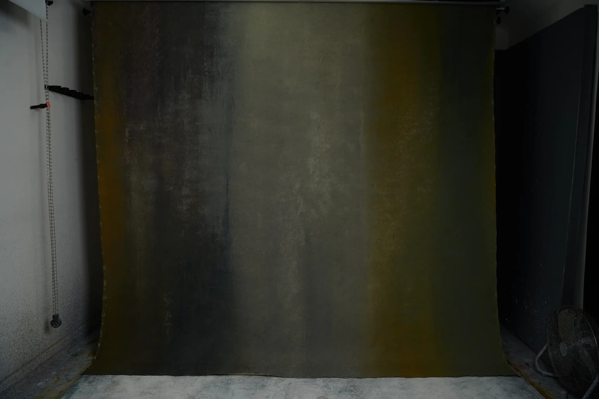 Soul olive grey, charcoal and amber hand painted canvas backdrop 270x270cm, full view